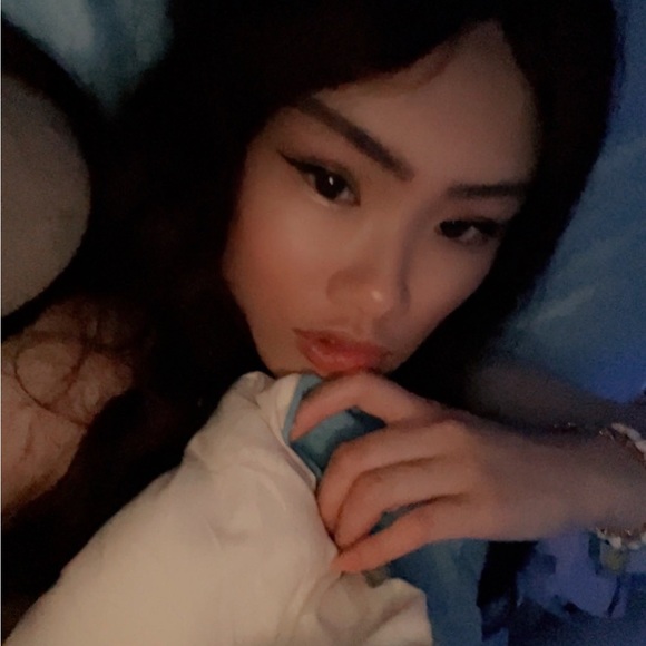 Meet your Posher, Anna - Picture 2 of 6